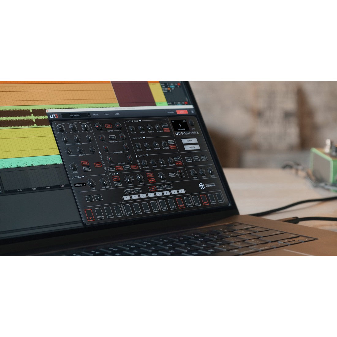 IK Multimedia UNO Synth PRO X Paraphonic Analog Synthesizer (1143262)