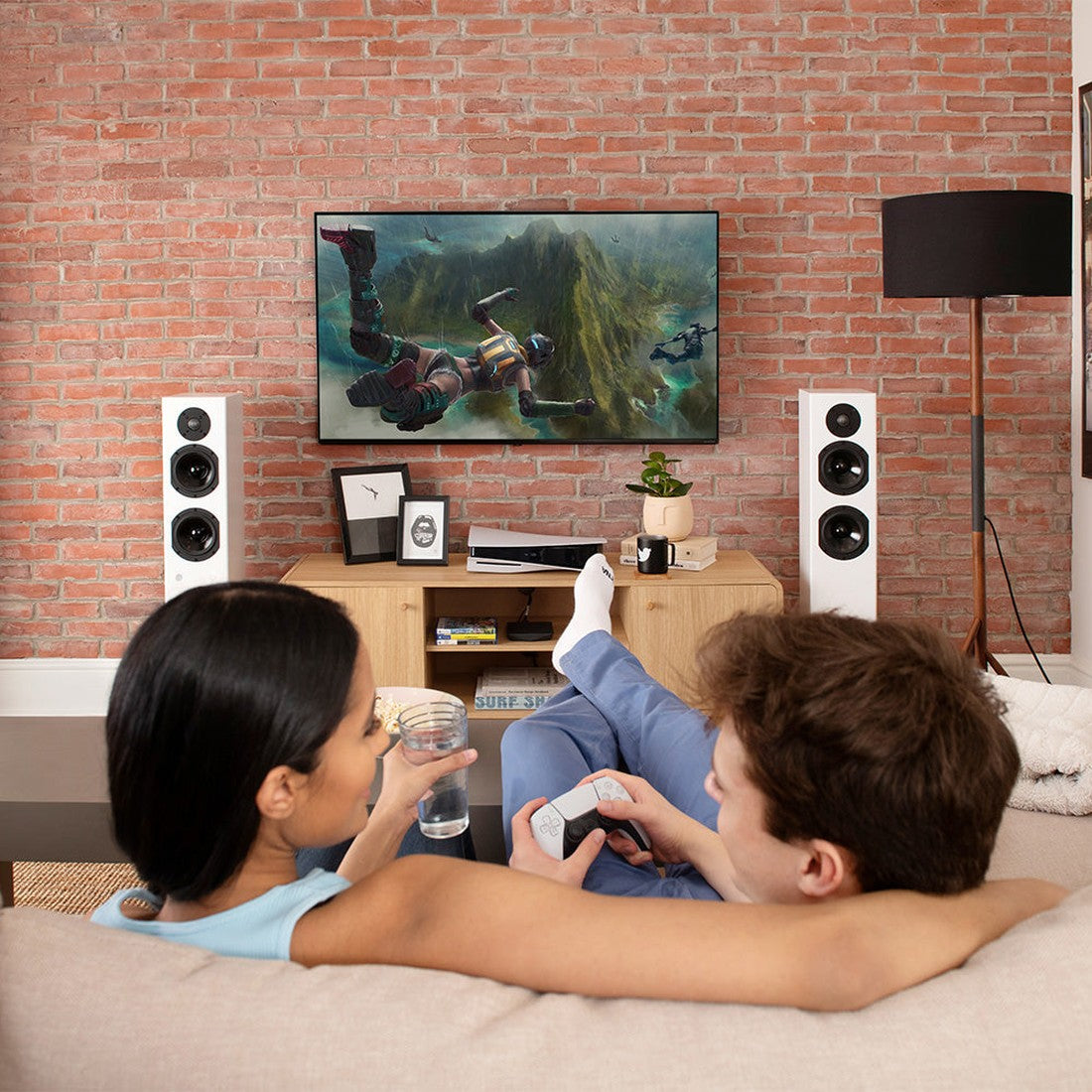 KIN PLAY TOWER II Bluetooth Powered Tower Speaker Hdmi Arc (pair)