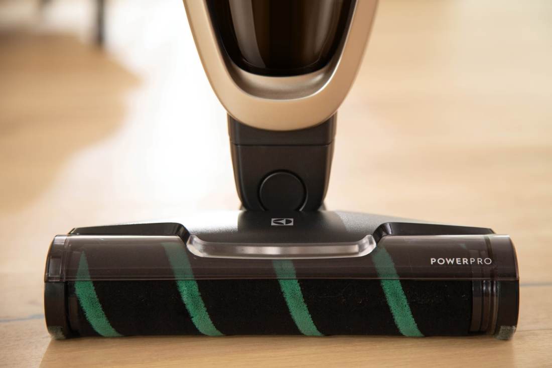 Electrolux EHVS35H2AQ WellQ7 Hard Floor Stick Vacuum – Soft Sand