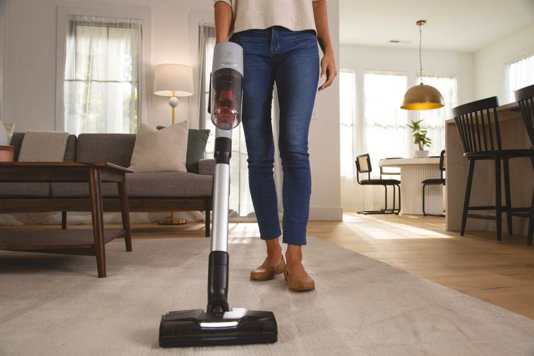 Electrolux EHVS85P3AG Ultimate 800 Pet Vacuum - Urban Grey