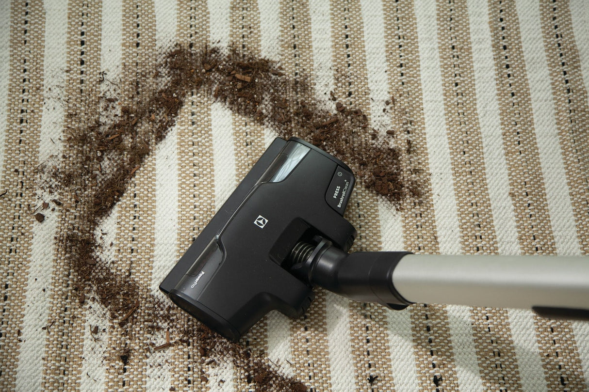 Electrolux EHVS85P3AG Ultimate 800 Pet Vacuum - Urban Grey