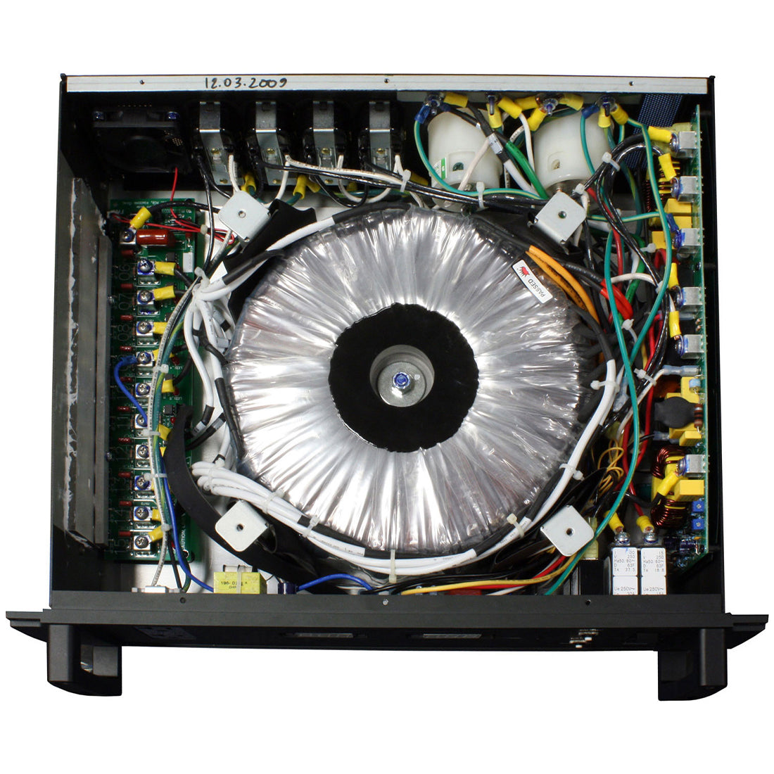 Furman P-3600 AR G 30A Prestige Global Voltage Regulator / Power Conditioner