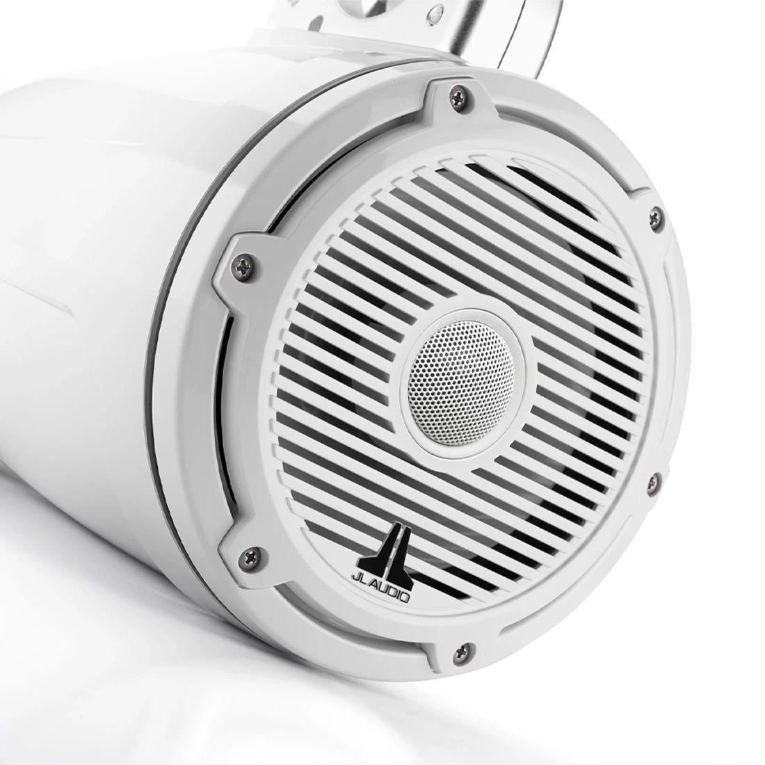 JL Audio M6-770ETXv3-Gw-C-3Gw Close Up