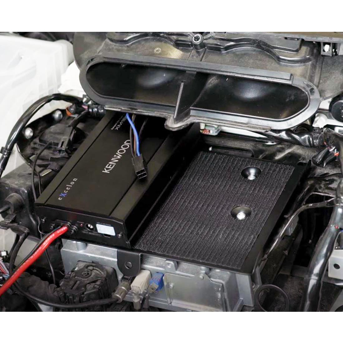 Kenwood eXcelon CA-PLT14SG Dual-Amplifier Mounting Plate for 2014-up Harley-Davidson Street Glide Motorcycles (CAPLT14SG)