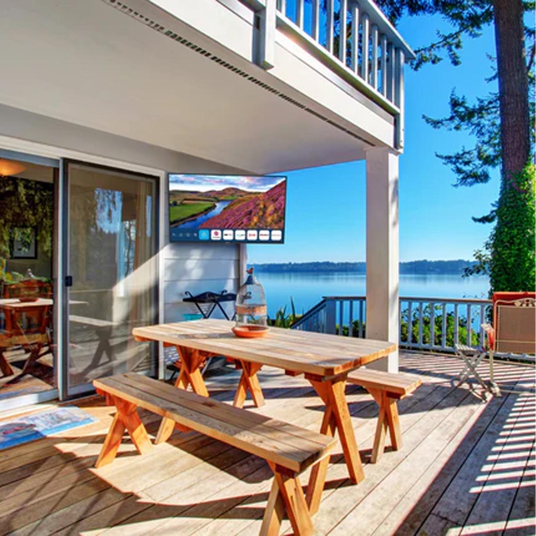 Neptune Partial Sun Lifestyle Image 3