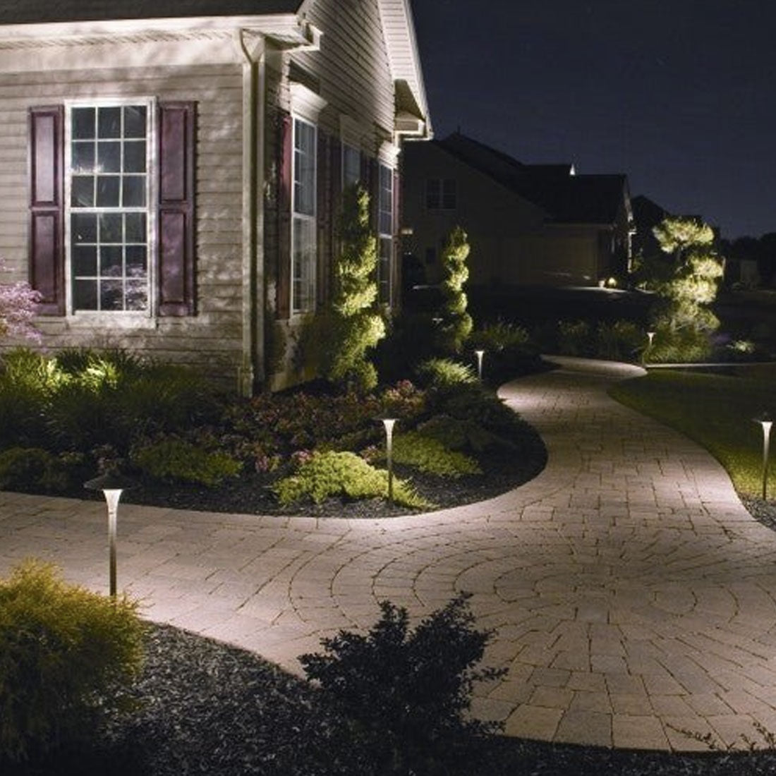 Silhouette Lights PL101B Single Tier LED Pathway Light - Black