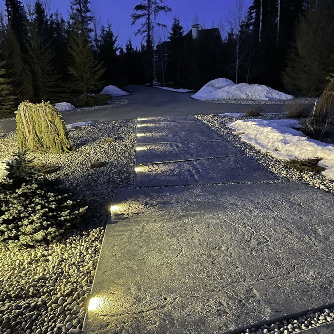 Silhouette Lights RL701P LED Rail Path Light