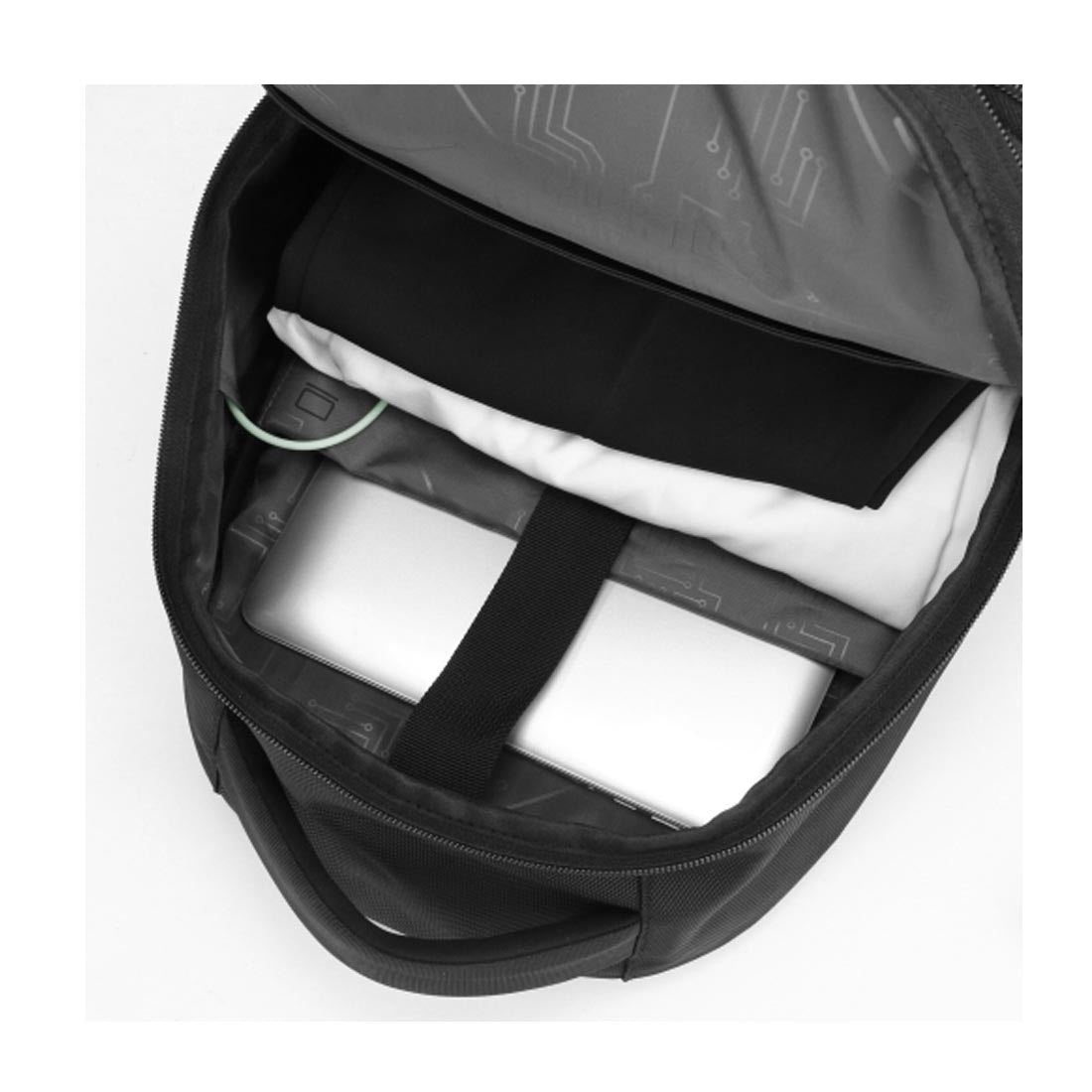 Swissdigital SD803BT02506-01 Vector 17" Laptop Backpack - Black