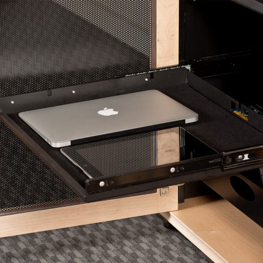 Salamander SA/UST Universal Storage Tray – Black