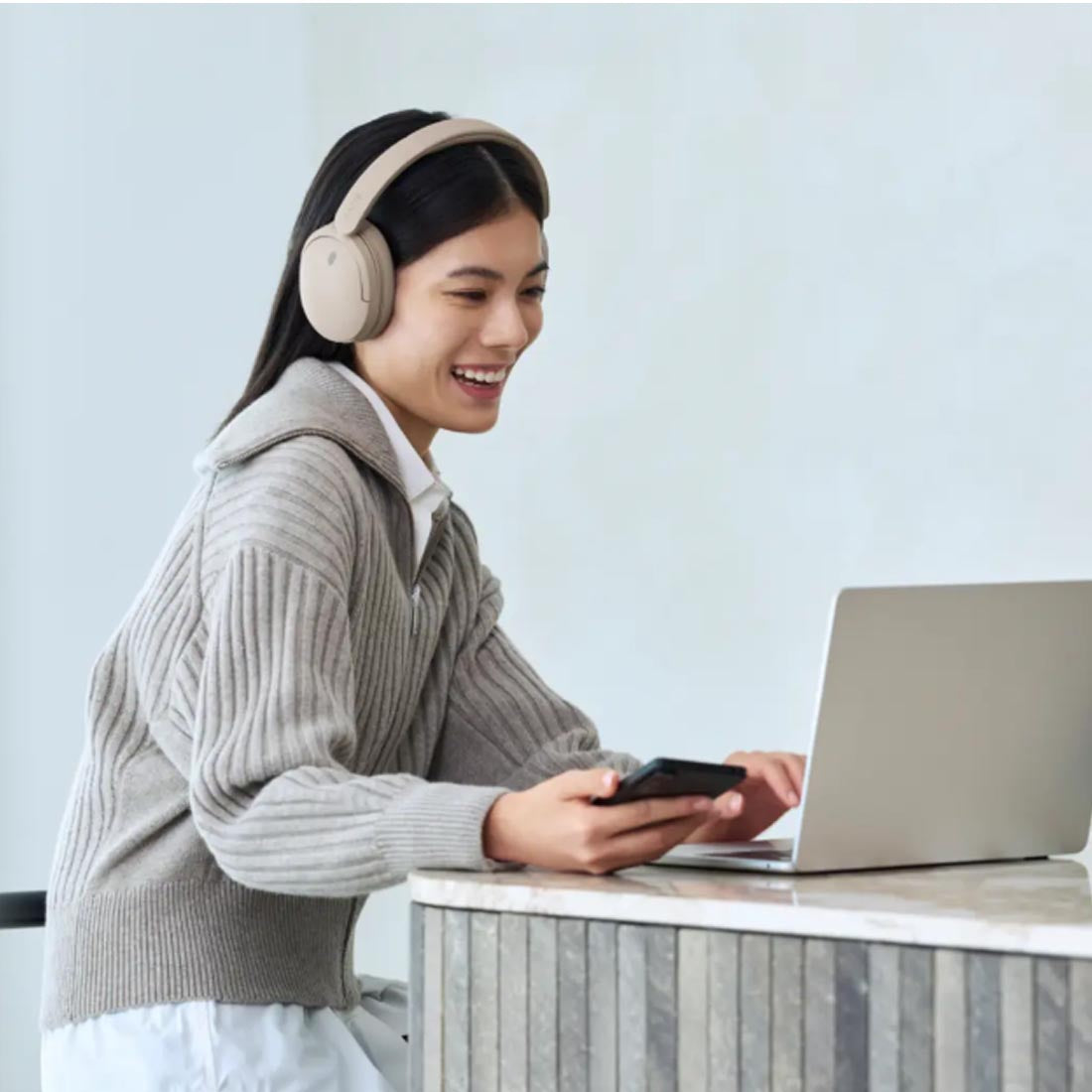 Sony WH-CH730N/C Wireless Noise Cancelling Headphones - Oat - 2026