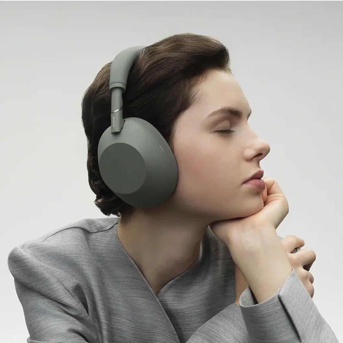 Sony WH-1000XM6/G Wireless Noise Cancelling Headphones - Olive Gray - 2026