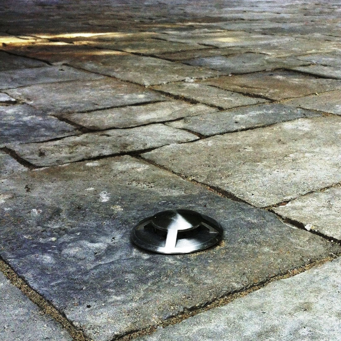 Silhouette Lights UWL675 Stainless Steel 4-Way LED Well Light