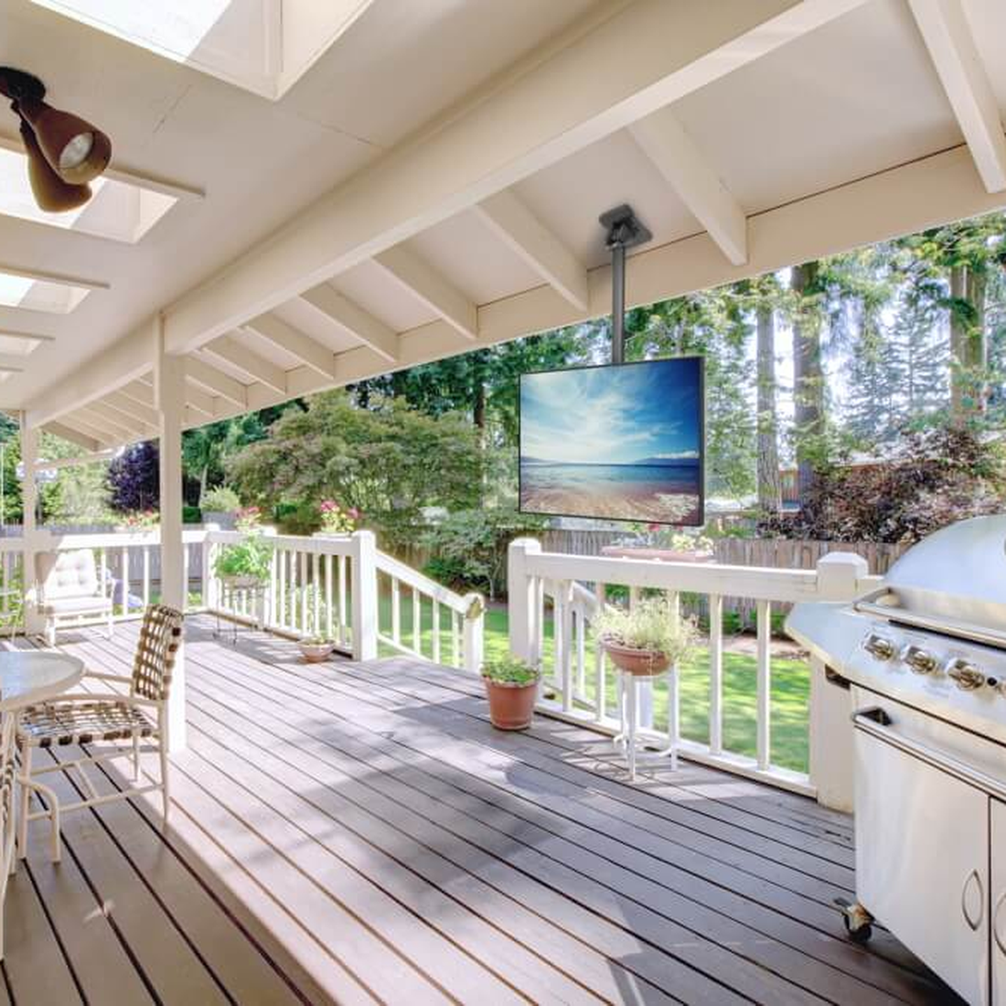 Kanto CM600SG Outdoor Ceiling TV Mount for 37–70" TVs