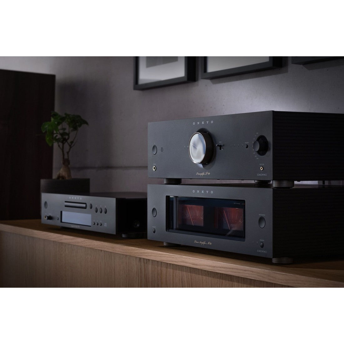 Onkyo P80B Icon Pre Amplifier