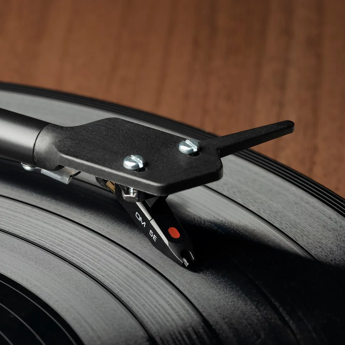 Pro-Ject E1 BT Turntable With Bluetooth Transmitter