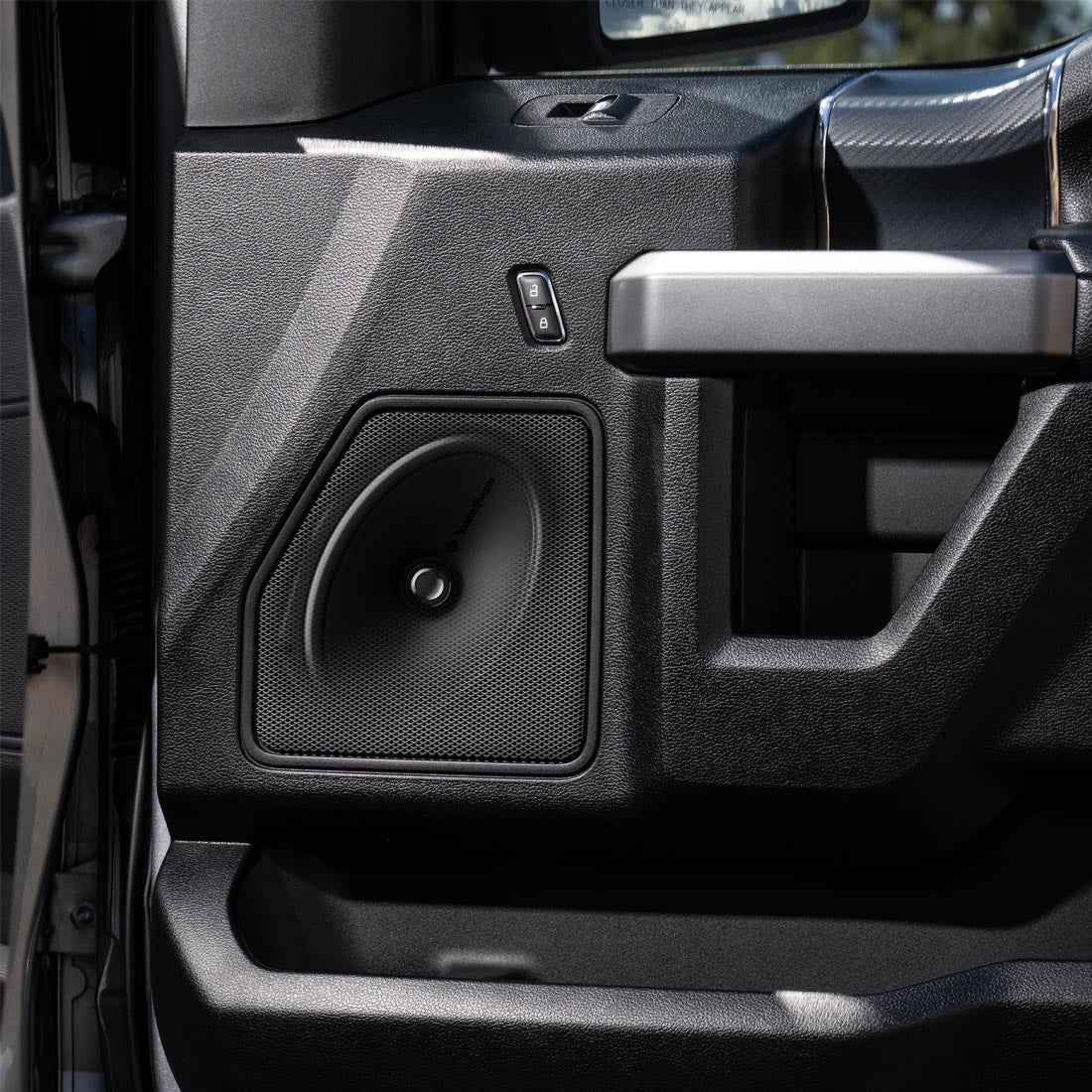 Rockford Fosgate P2V2-69 Punch P2 6"x9" 2-Way Convertible Speakers - Pair (P2V269)