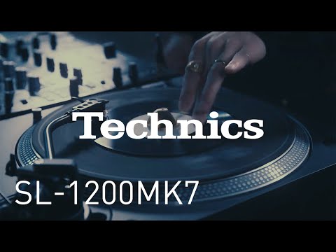 Technics SL-1200MK7 Direct Drive Turntable System (SL1200MK7)