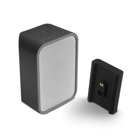 Bluesound Pulse Flex 2i in charcoal skin with battery pack